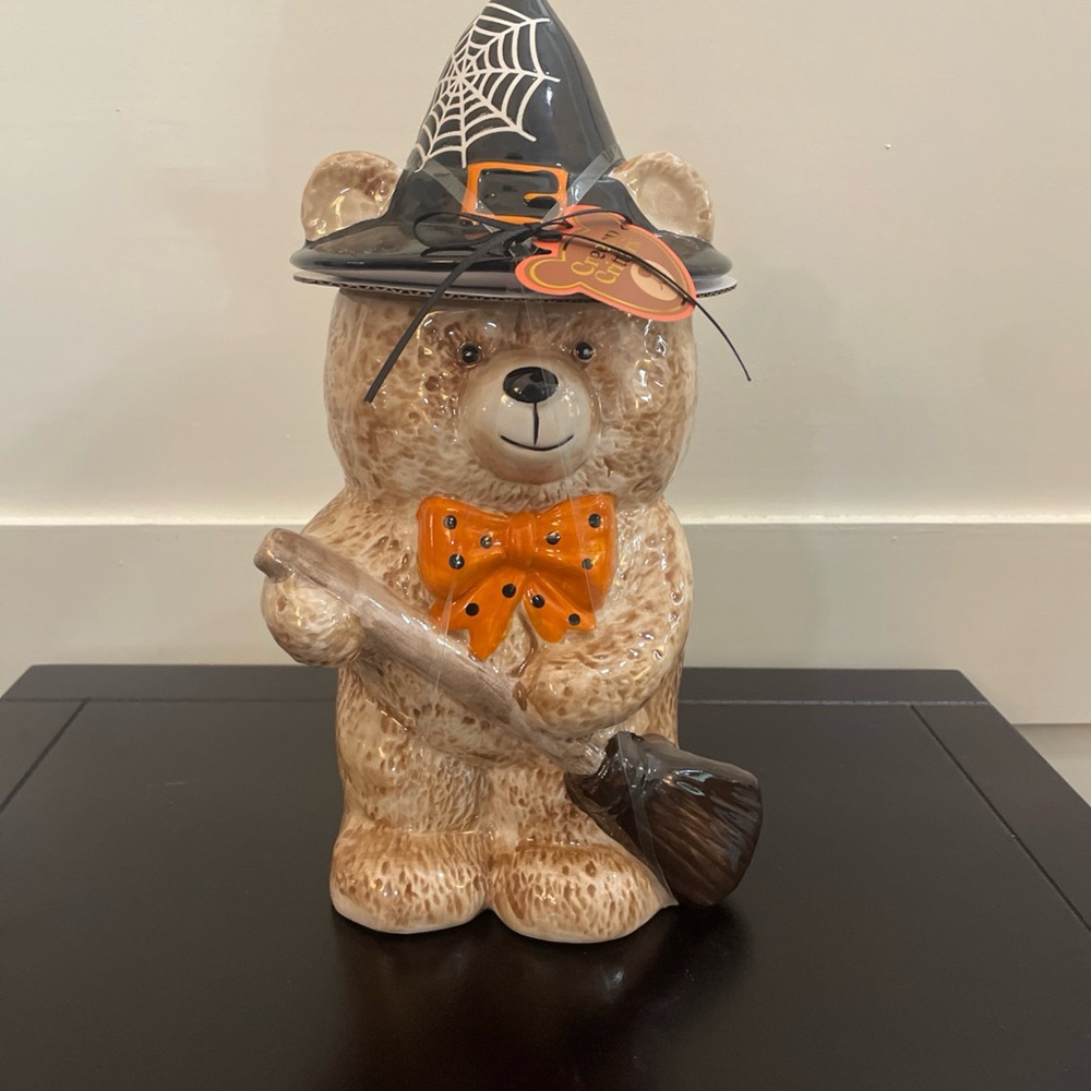 TIKTOK VIRAL HALLOWEEN CREEPY CRITTERS PUMPKIN BEAR COOKIE JAR